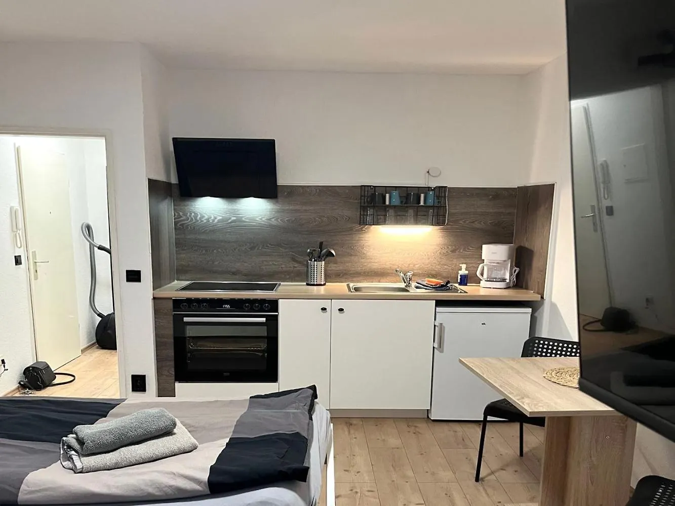 Low Budget Apartment Cologne